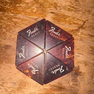 Fender Heavy Guitar Picks - Brown